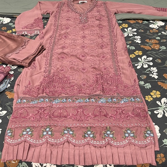 🌹PAKISTANI THREE PIECE SHALWAR KAMEEZ THREE PIECE MARIA B DESIGNER PIECE 🌹 - Picture 10 of 10
